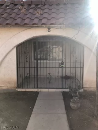 Photo #1: 2091053 Listing