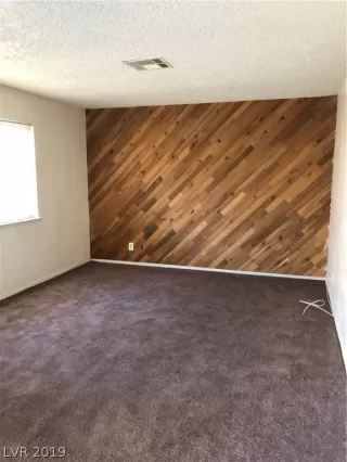 Photo #2: 2091053 Listing