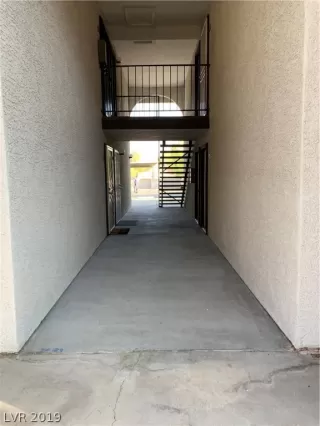 Photo #1: 2091065 Listing