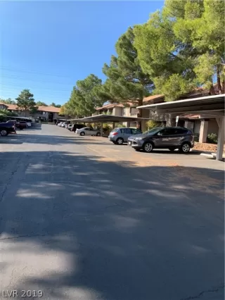 Photo #3: 2091065 Listing