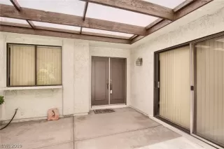 Photo #4: 2091098 Listing 