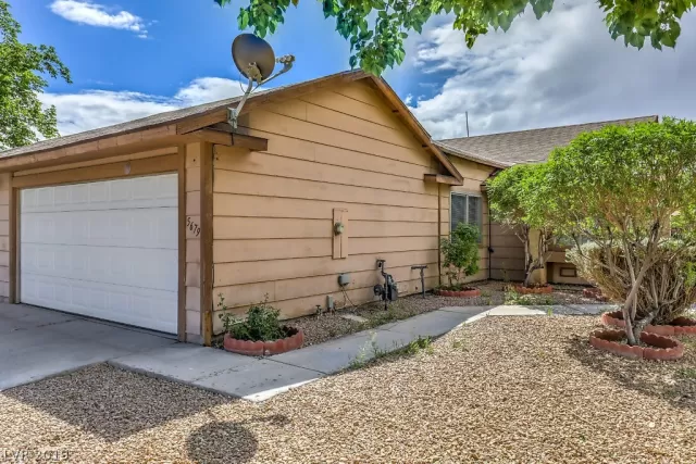 MLS: 2091101 Condo For Sale