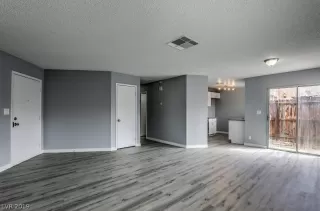 Photo #3: 2091101 Listing