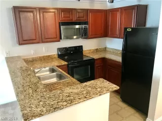 Photo #5: 2091134 Listing