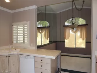 Photo #3: 2091161 Listing 