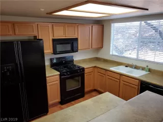 Photo #4: 2091166 Listing