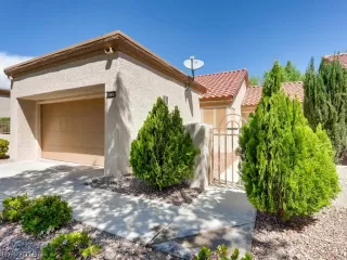 Photo #2: 2091183 Listing