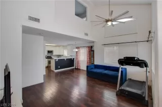 Photo #3: 2091208 Listing