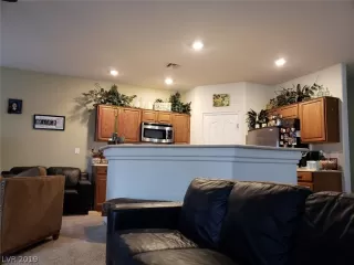 Photo #5: 2091221 Listing 