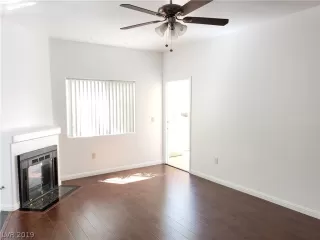 Photo #4: 2091297 Listing