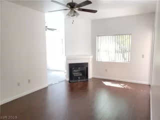 Photo #5: 2091297 Listing