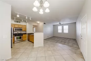 Photo #3: 2091322 Listing