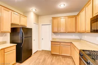 Photo #5: 2091334 Listing