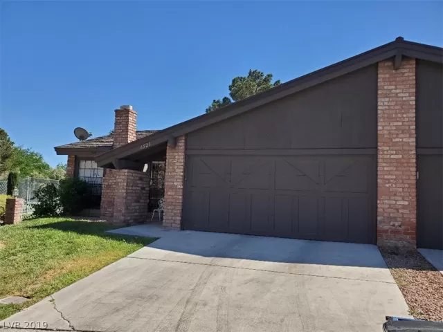 MLS: 2091376 Condo For Sale