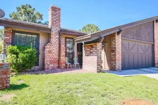 Photo #4: 2091376 Listing