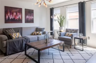 Photo #5: 2091377 Listing 