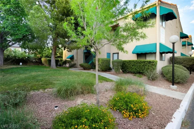 MLS: 2091381 Condo For Sale