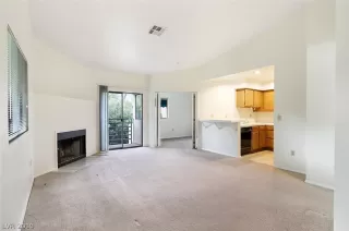 Photo #2: 2091381 Listing