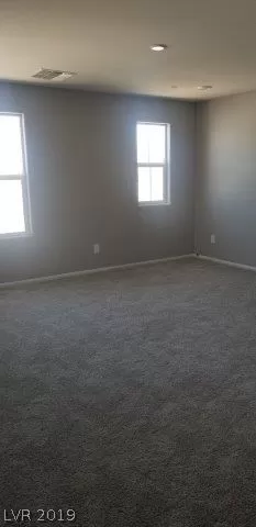 Photo #5: 2091399 Listing