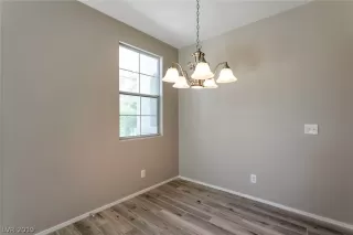 Photo #5: 2091426 Listing