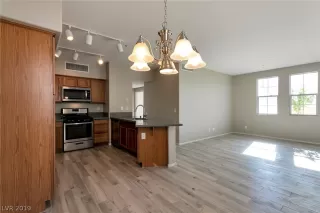 Photo #6: 2091426 Listing