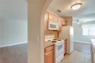 Photo #1: 2091455 Listing 