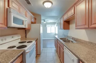 Photo #2: 2091455 Listing 