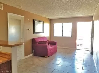 Photo #4: 2091494 Listing