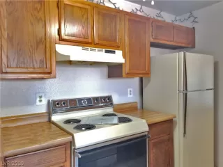 Photo #5: 2091494 Listing