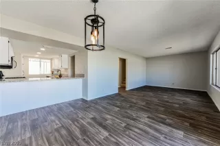 Photo #2: 2091497 Listing 