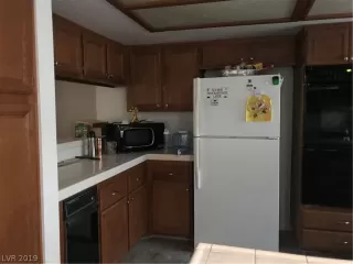 Photo #5: 2091586 Listing