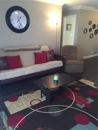 Photo #3: 2091611 Listing