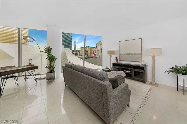 MLS: 2091616 Condo For Sale