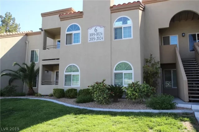 MLS: 2091669 Condo For Sale
