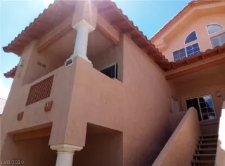 Photo #2: 2091677 Listing