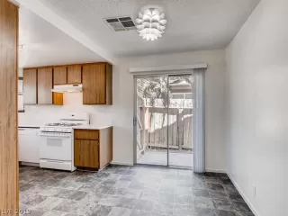 Photo #2: 2091689 Listing