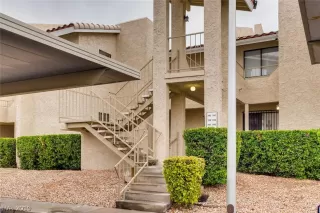 Photo #2: 2091729 Listing