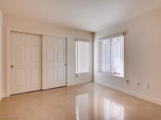 Photo #5: 2091735 Listing