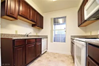 Photo #3: 2091737 Listing