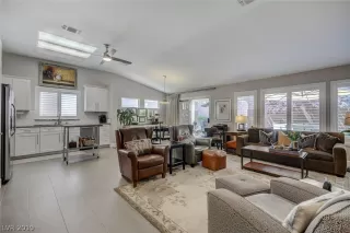 Photo #6: 2091754 Listing 