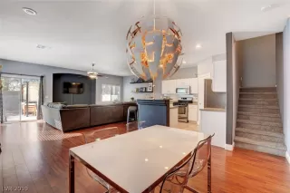 Photo #6: 2091764 Listing 