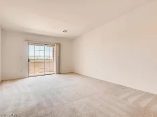 Photo #4: 2091905 Listing