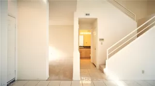 Photo #3: 2091965 Listing 