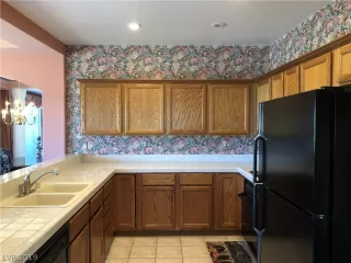 Photo #4: 2091977 Listing