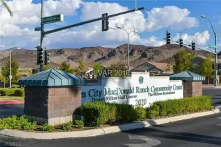 Photo #2: 2091994 Listing