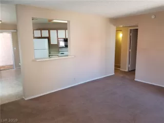 Photo #3: 2092045 Listing 