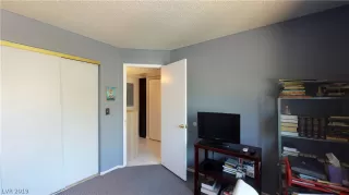 Photo #5: 2092081 Listing 