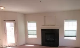 Photo #6: 2092102 Listing