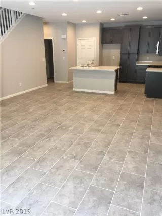 Photo #1: 2092131 Listing 