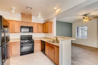 Photo #2: 2092239 Listing